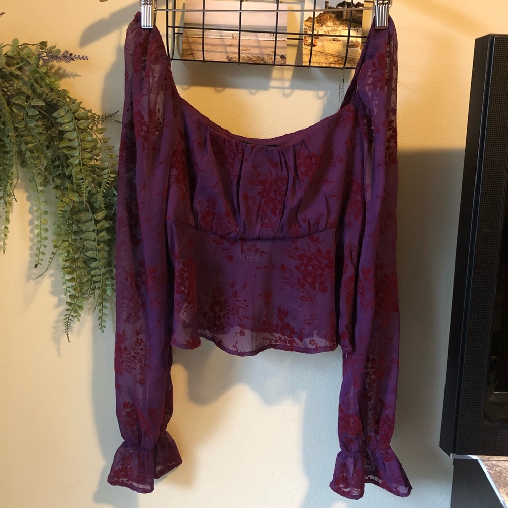 NWT PEASANT BUST CROP TOP PURPLE